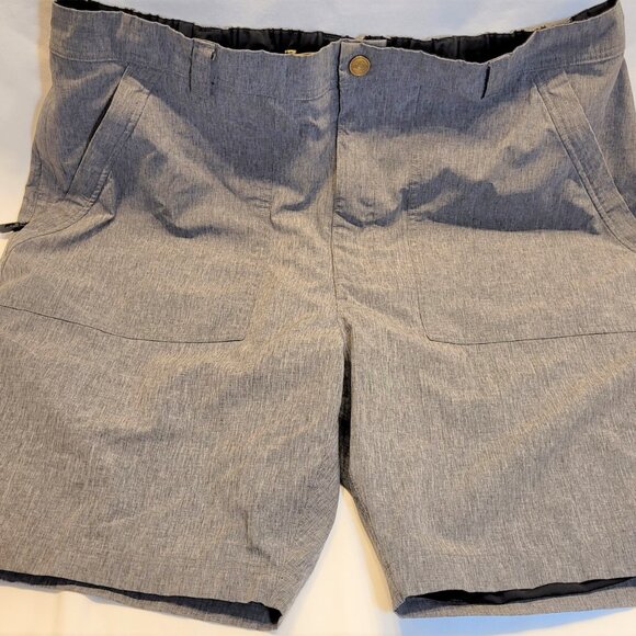 Wind River No Fly Zone shorts size 44 (NWOT) - Picture 1 of 12
